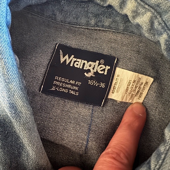 Wrangler Vintage 90s Denim Western Shirt Men’s Size 16.5-36 Two Tone Long Sleeve - Picture 3 of 4
